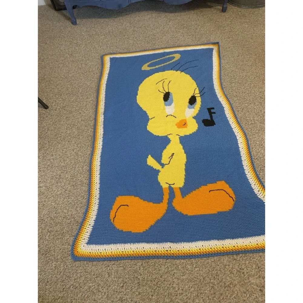 Handmade Knitted Tweety Bird Blanket‎ 62 Inches X 36 Inches Amazing details!